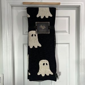 NWT Spooky Night Ghost Throw Blanket